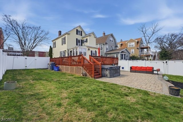 385 Berkeley Ave, Bloomfield Twp., NJ 07003