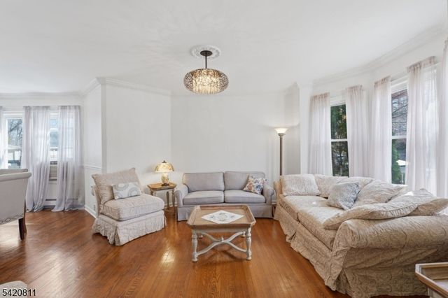 385 Berkeley Ave, Bloomfield Twp., NJ 07003