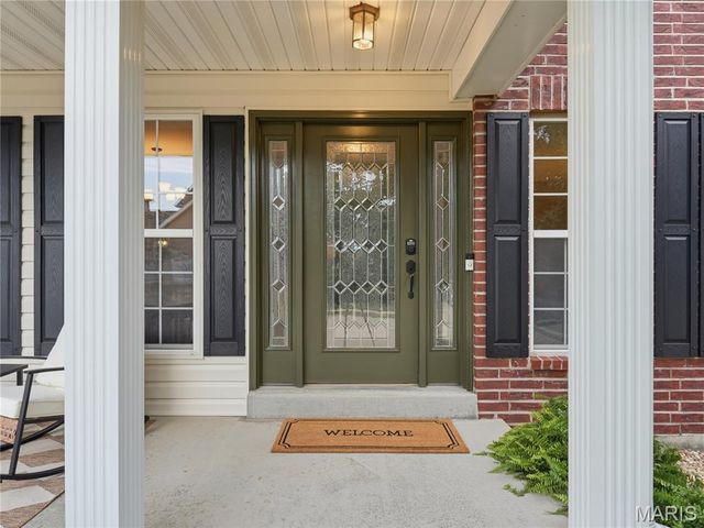 42 Clovercrest Court, St Louis, MO 63129