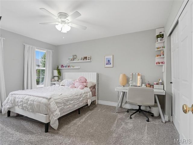42 Clovercrest Court, St Louis, MO 63129