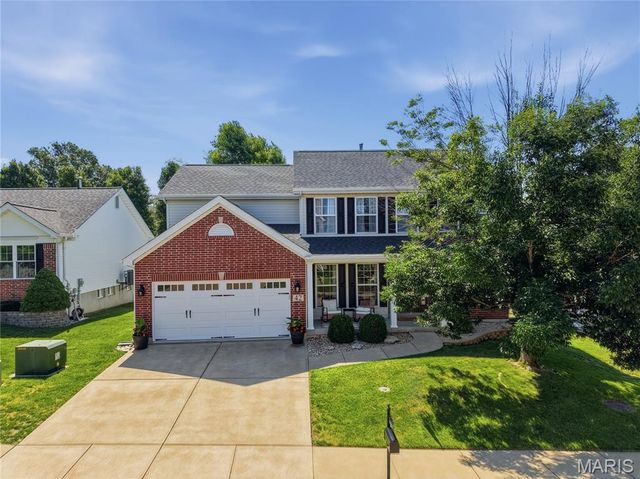 42 Clovercrest Court, St Louis, MO 63129