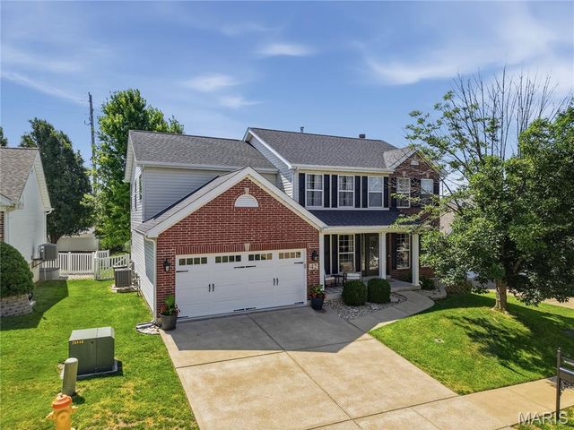 42 Clovercrest Court, St Louis, MO 63129