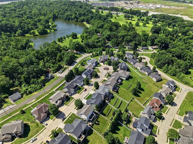 42 Clovercrest Court, St Louis, MO 63129