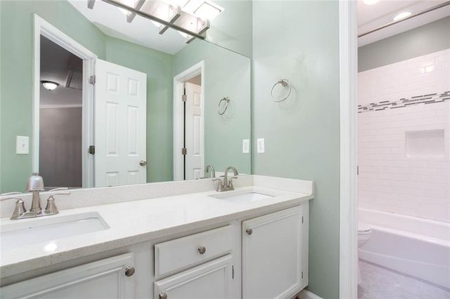 11925 Stradford Wood, Roswell, GA 30076