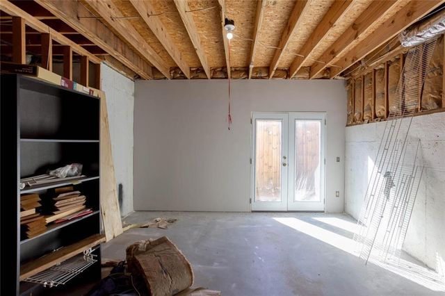 11925 Stradford Wood, Roswell, GA 30076