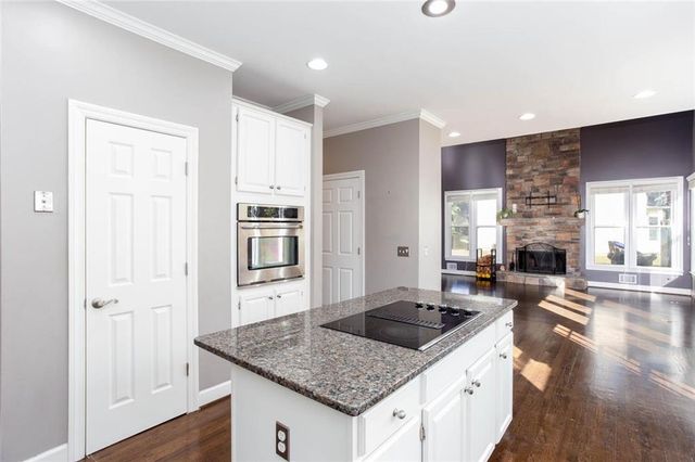 11925 Stradford Wood, Roswell, GA 30076