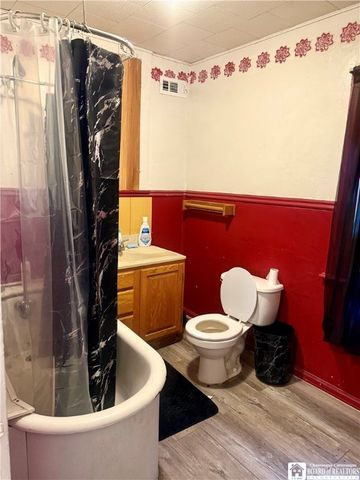 99 King Street, Dunkirk-city, NY 14048