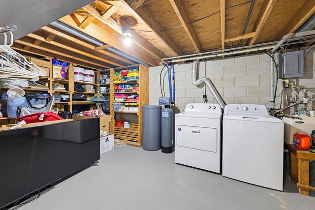 605 Victoria STREET, West Bend, WI 53090