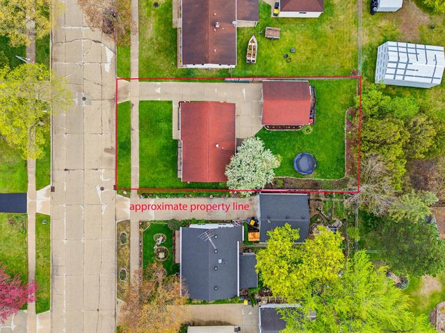 605 Victoria STREET, West Bend, WI 53090