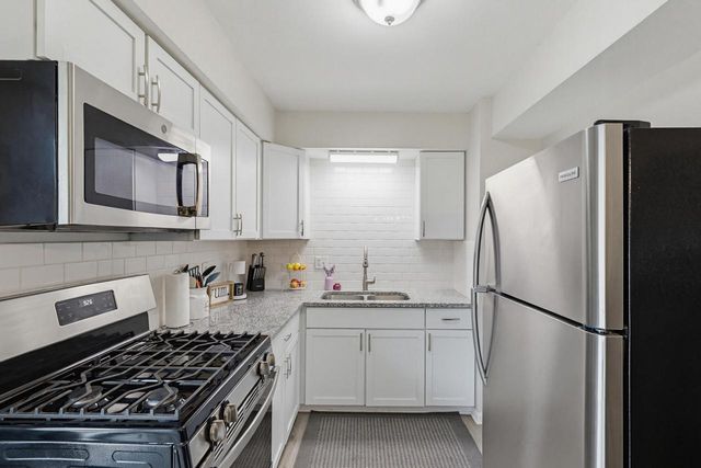 605 Victoria STREET, West Bend, WI 53090