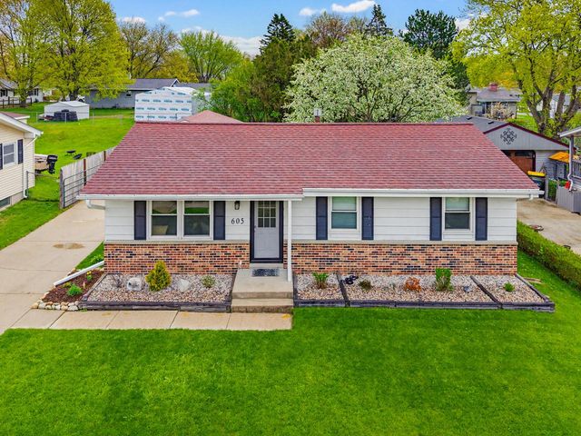 605 Victoria STREET, West Bend, WI 53090