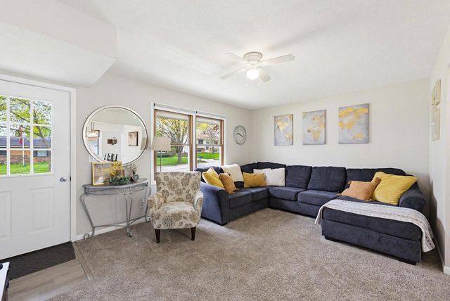 605 Victoria STREET, West Bend, WI 53090