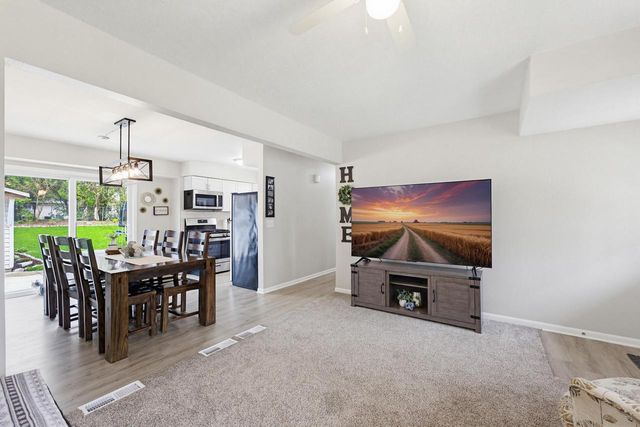 605 Victoria STREET, West Bend, WI 53090