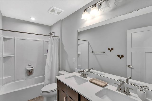 212 Bengal Fox Court, Jackson Twp, PA 16063