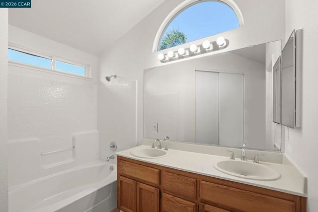 709 Allbrook Ct, Brentwood, CA 94513