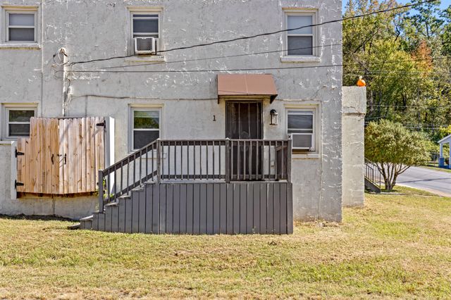 15 Sawyer Street, Chattanooga, TN 37405