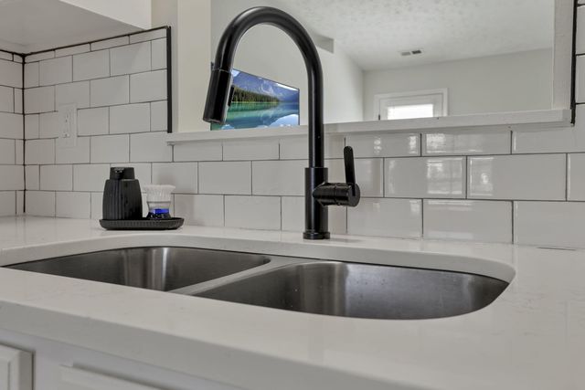 6681 Fallon Lane, Canal Winchester, OH 43110