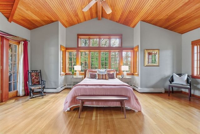 30 Volunteer Way, Lexington, MA 02420