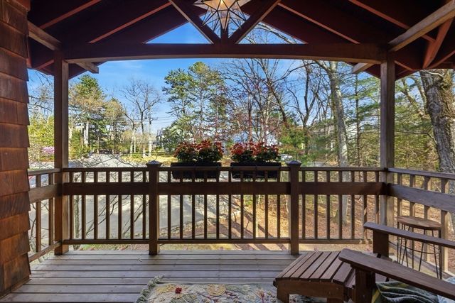 30 Volunteer Way, Lexington, MA 02420
