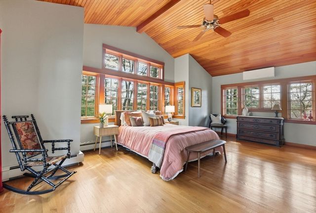 30 Volunteer Way, Lexington, MA 02420