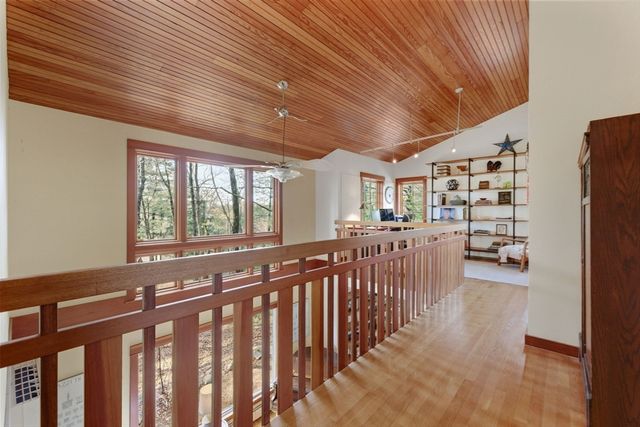30 Volunteer Way, Lexington, MA 02420