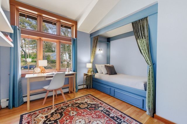 30 Volunteer Way, Lexington, MA 02420