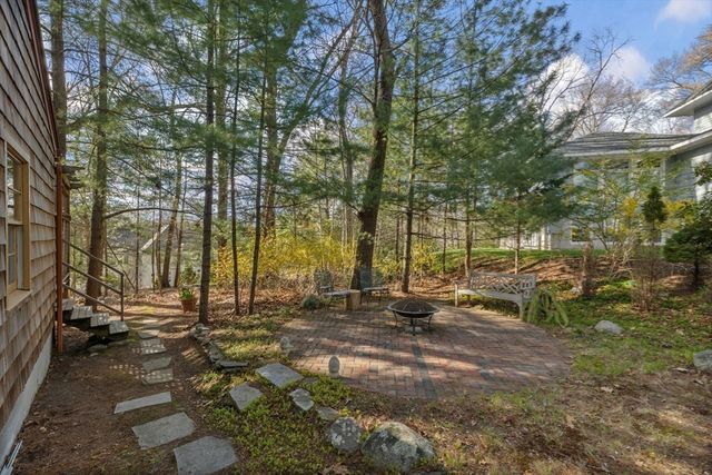 30 Volunteer Way, Lexington, MA 02420