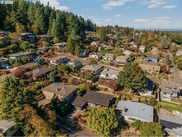 7231 Se CLAY St, Portland, OR 97215