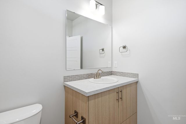 6707 W Fairy Falls Dr, Meridian, ID 83646