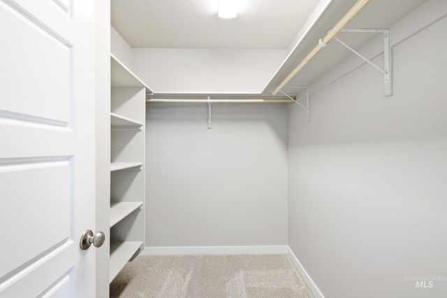 6707 W Fairy Falls Dr, Meridian, ID 83646