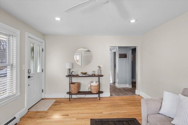 17 Davis Ave, Attleboro, MA 02703