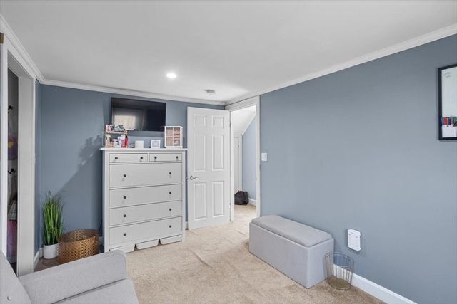 17 Davis Ave, Attleboro, MA 02703