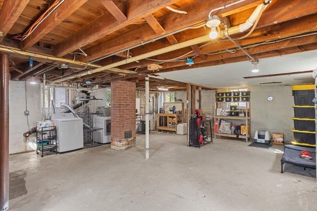 17 Davis Ave, Attleboro, MA 02703