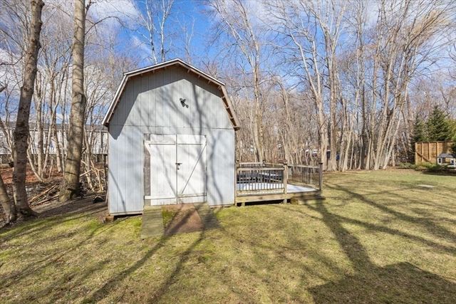 17 Davis Ave, Attleboro, MA 02703