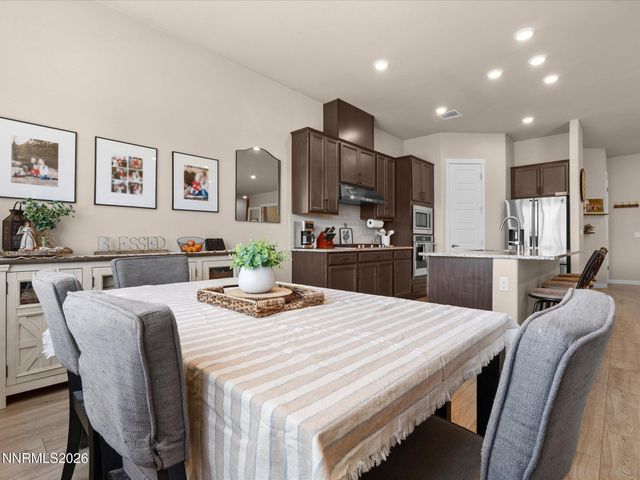 1227 Silver View Circle, Sparks, NV 89436