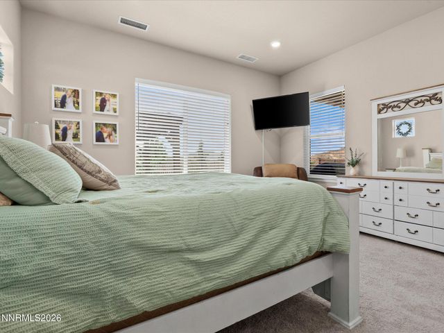 1227 Silver View Circle, Sparks, NV 89436