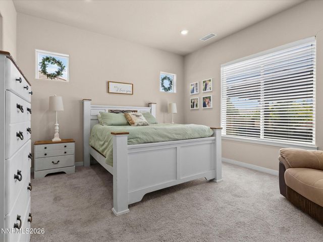 1227 Silver View Circle, Sparks, NV 89436