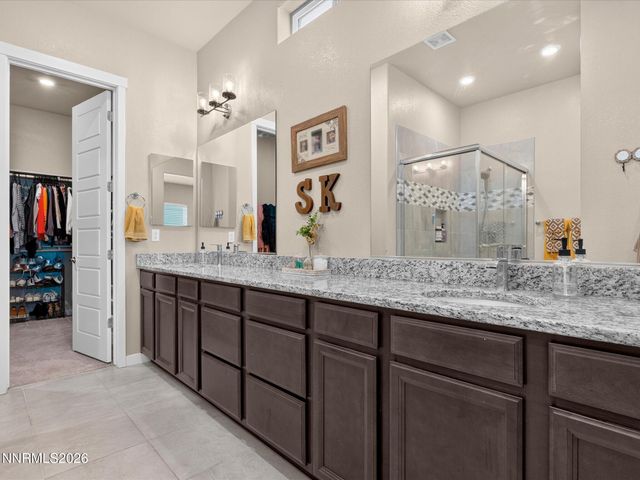 1227 Silver View Circle, Sparks, NV 89436