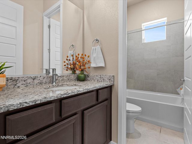 1227 Silver View Circle, Sparks, NV 89436