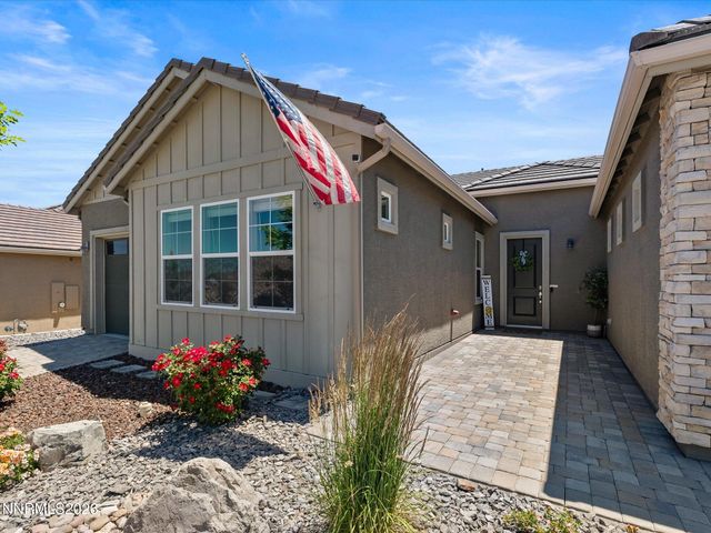 1227 Silver View Circle, Sparks, NV 89436