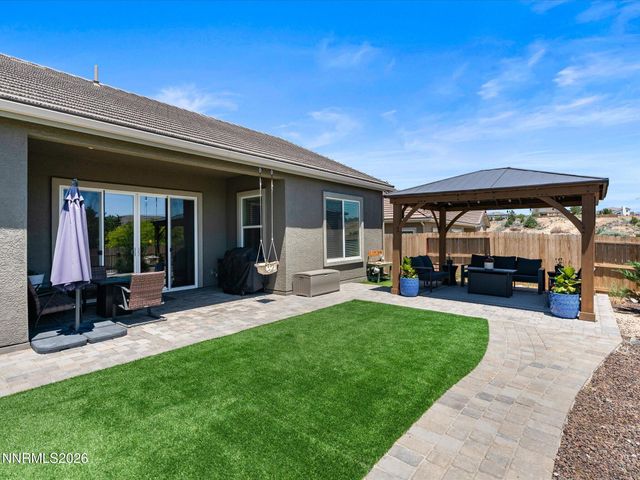 1227 Silver View Circle, Sparks, NV 89436