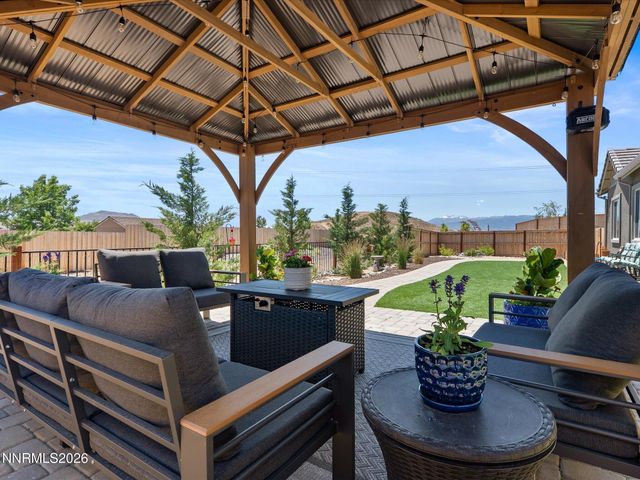 1227 Silver View Circle, Sparks, NV 89436