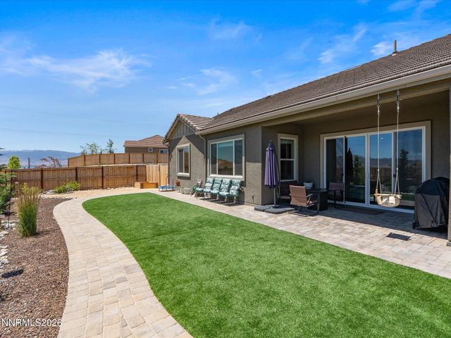 1227 Silver View Circle, Sparks, NV 89436