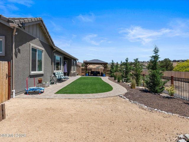 1227 Silver View Circle, Sparks, NV 89436