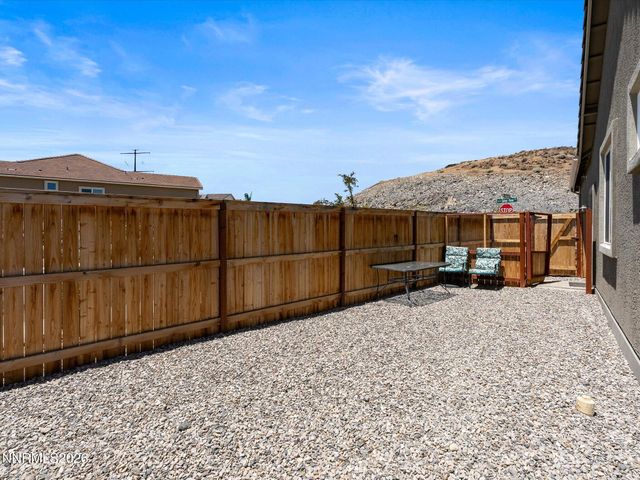 1227 Silver View Circle, Sparks, NV 89436
