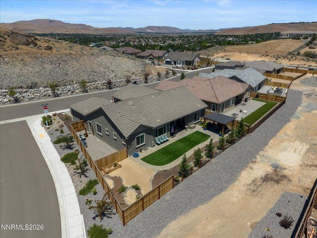 1227 Silver View Circle, Sparks, NV 89436
