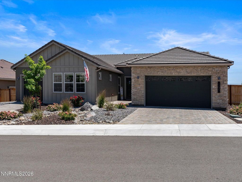 1227 Silver View Circle, Sparks, NV 89436