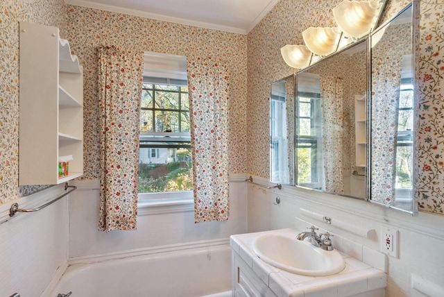 598 East Woodstock Road, Woodstock, VT 05091