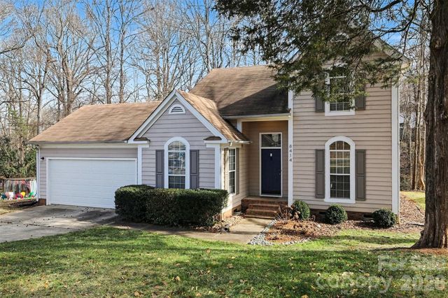 8414 Woodford Bridge Drive, Charlotte, NC 28216