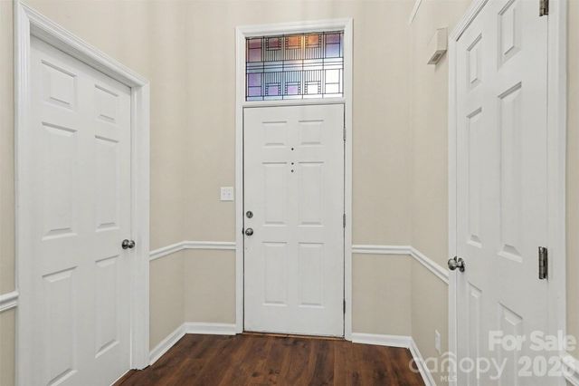 8414 Woodford Bridge Drive, Charlotte, NC 28216